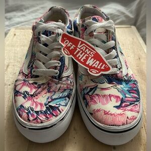 Women’s VANS Old Skool Tropical Floral Print Low Top Sneakers / Size 7